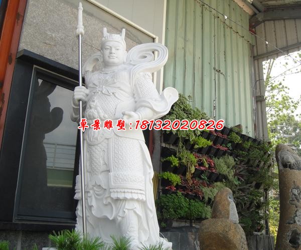 广场二郎神石雕