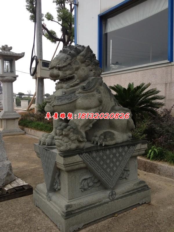 仿古园林石狮子