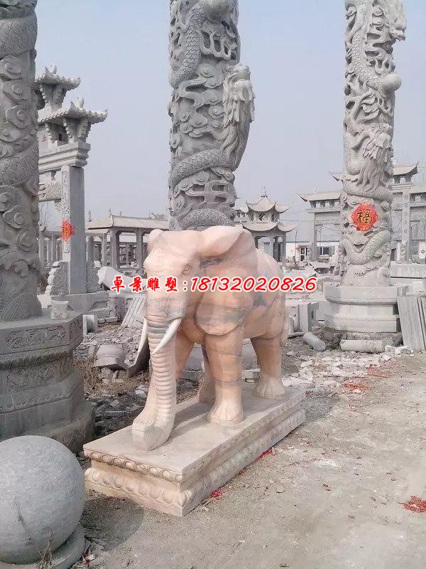 晚霞红石头大象