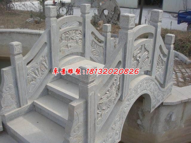 大理石小桥雕塑 