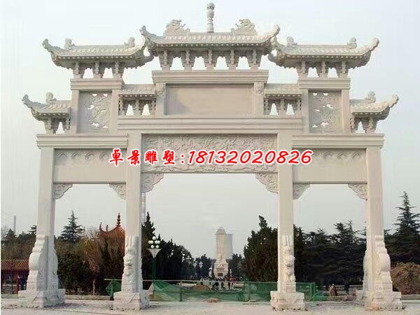 广场石牌坊雕塑