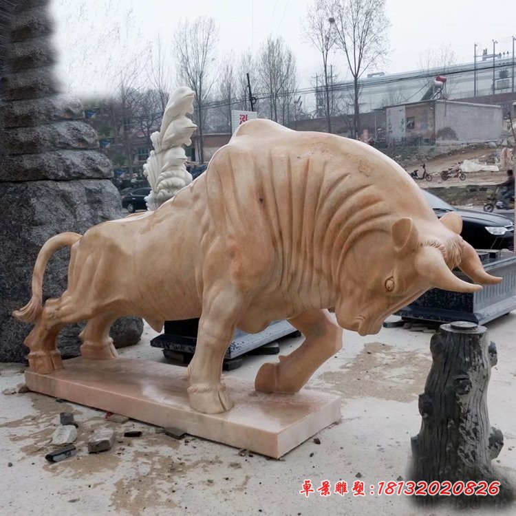 公园拓荒牛石雕