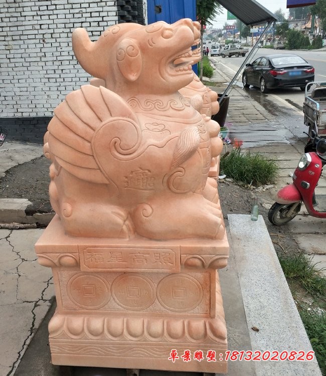 招财貔貅雕塑晚霞红门口貔貅石雕 