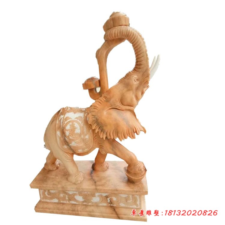 鼻卷如意的大象石雕，晚霞红吉祥如意大象