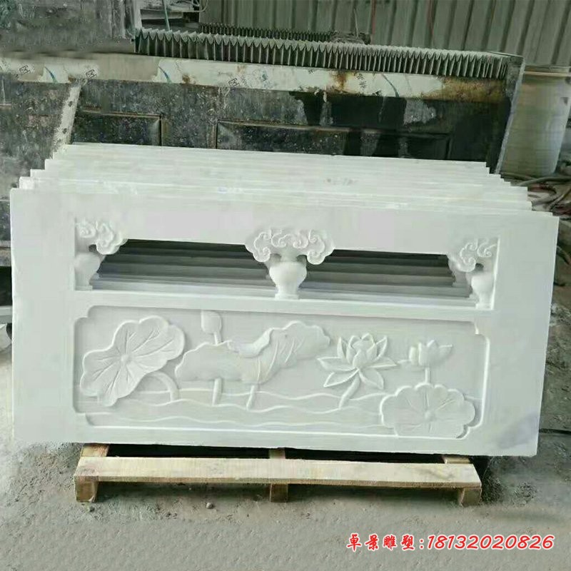 汉白玉荷花浮雕栏板，公园桥梁栏板石雕