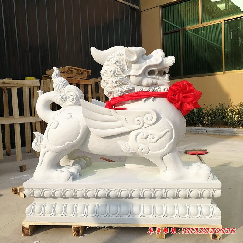 汉白玉门口招财貔貅石雕立式貔貅雕塑