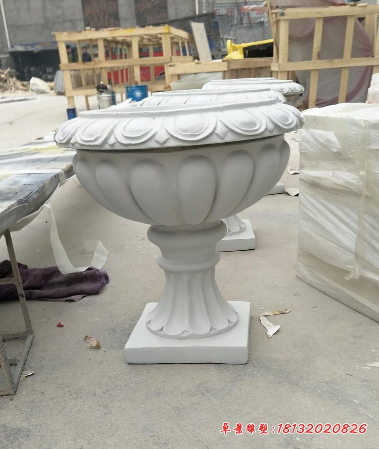 汉白玉小区花盆石雕，石雕花钵