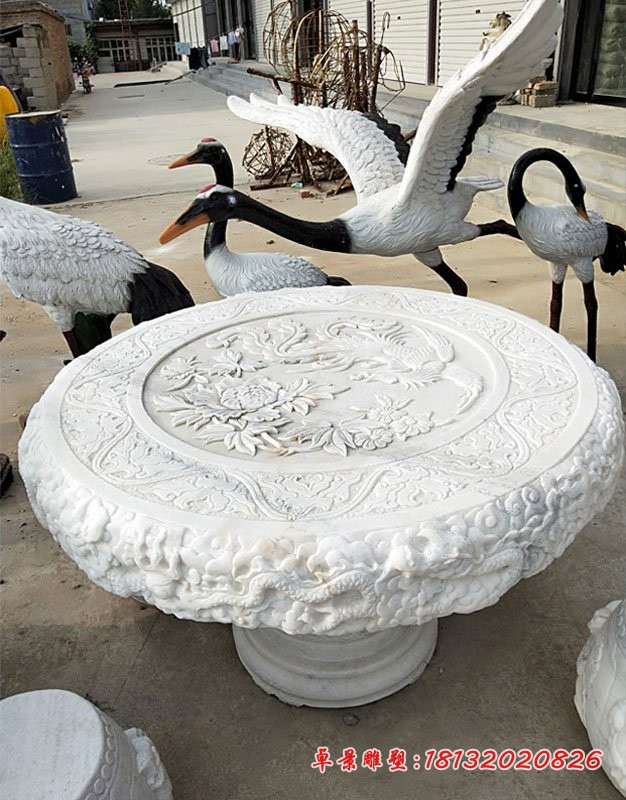 龙浮雕圆桌凳，汉白玉庭院桌凳石雕