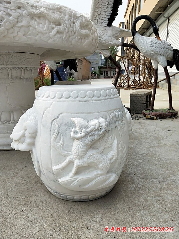 龙浮雕圆桌凳，汉白玉庭院桌凳石雕