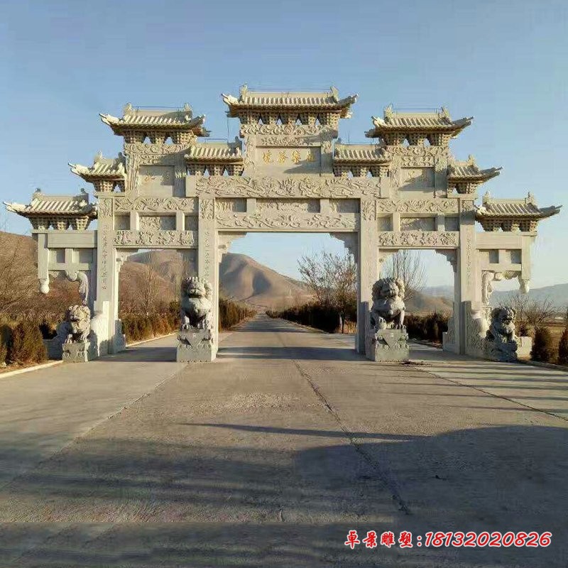 三门牌坊石雕，景区石雕牌坊