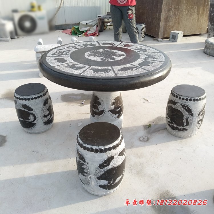 十二生肖浮雕石桌凳青石圆形桌凳石雕