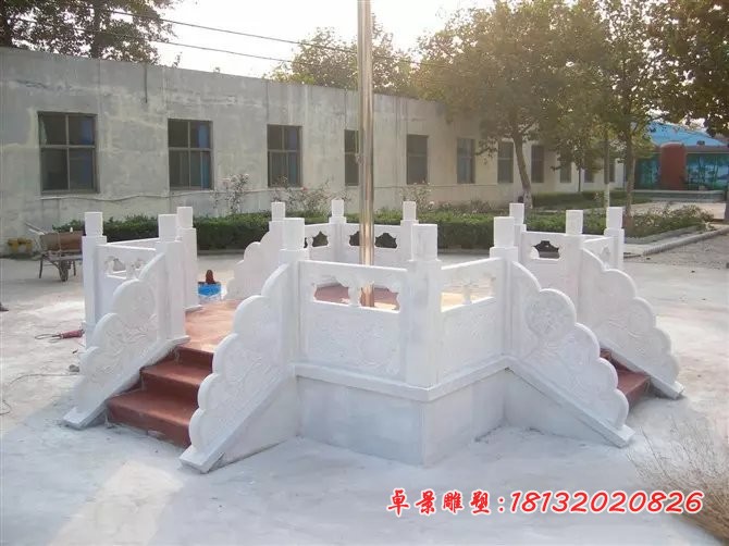 汉白玉升旗台，升旗台石雕