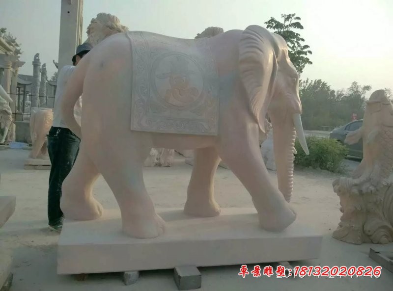 吉祥如意象石雕，晚霞红大象石雕