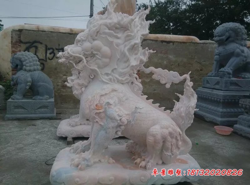 麒麟石雕，晚霞红麒麟雕塑