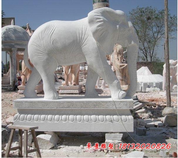 石雕大象，汉白玉大象