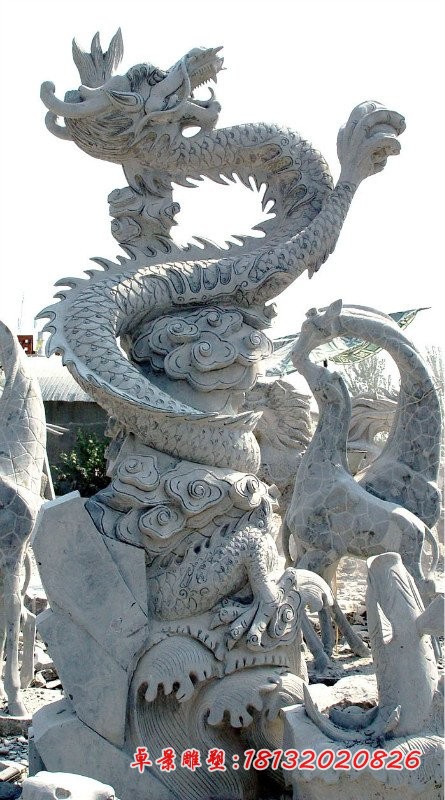 石雕龙，青石龙雕塑