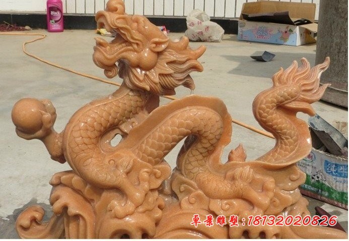 石雕龙，晚霞红龙石雕 (1)