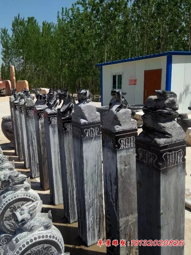 石雕拴马柱，青石拴马柱雕塑