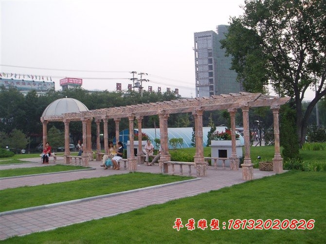 石雕长廊，晚霞红走廊雕塑