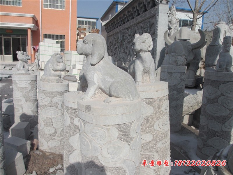 石雕柱子，十二生肖石柱雕塑 