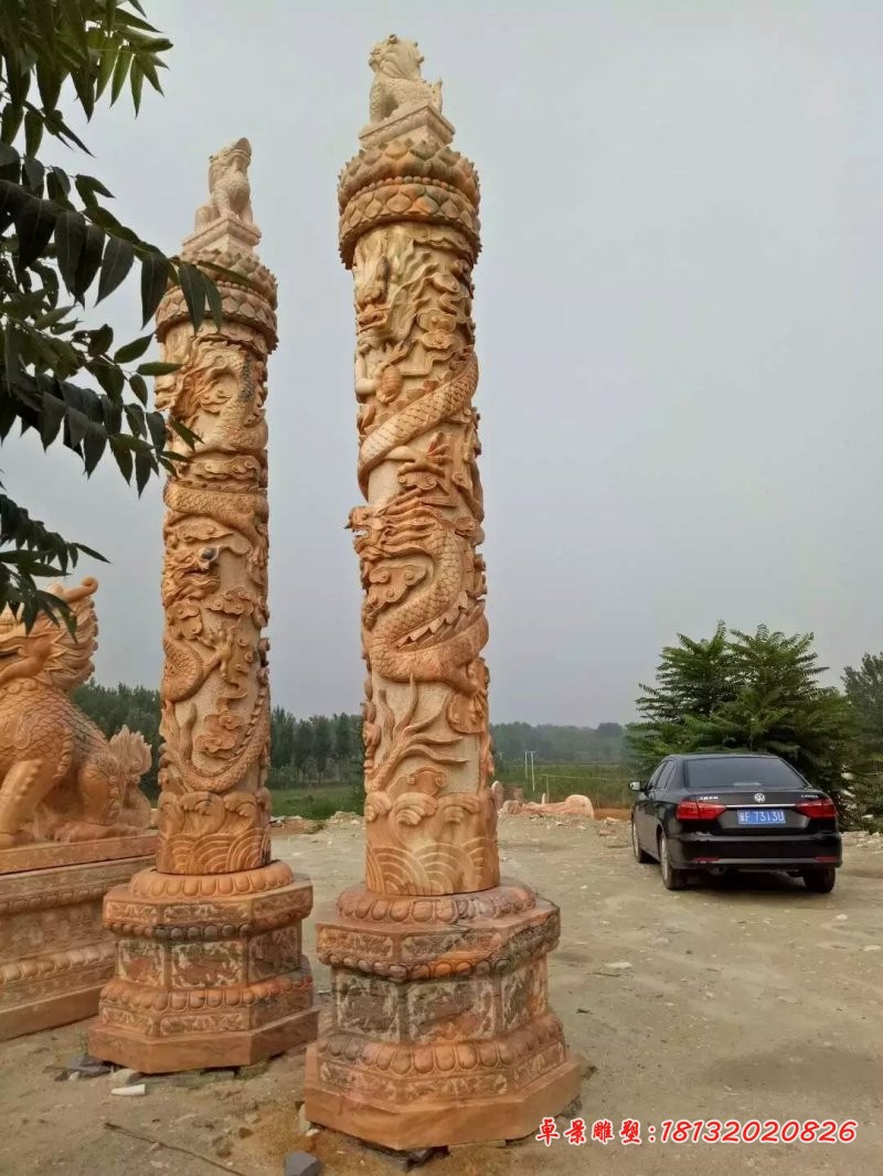 石雕柱子，晚霞红龙柱