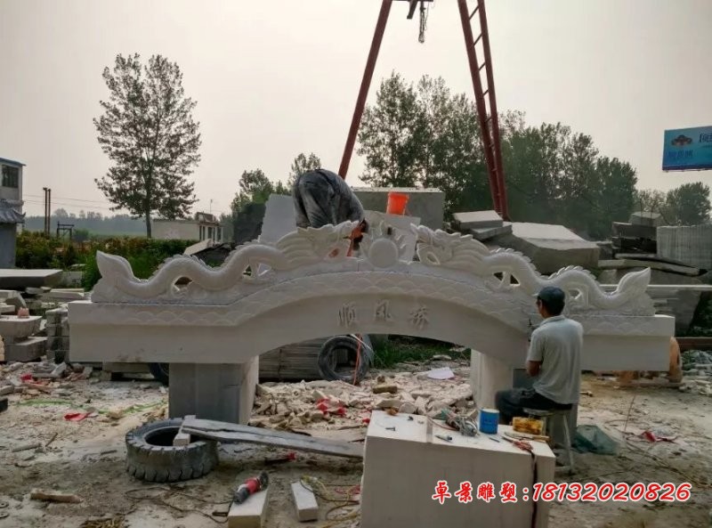 石桥，双龙戏珠石雕桥