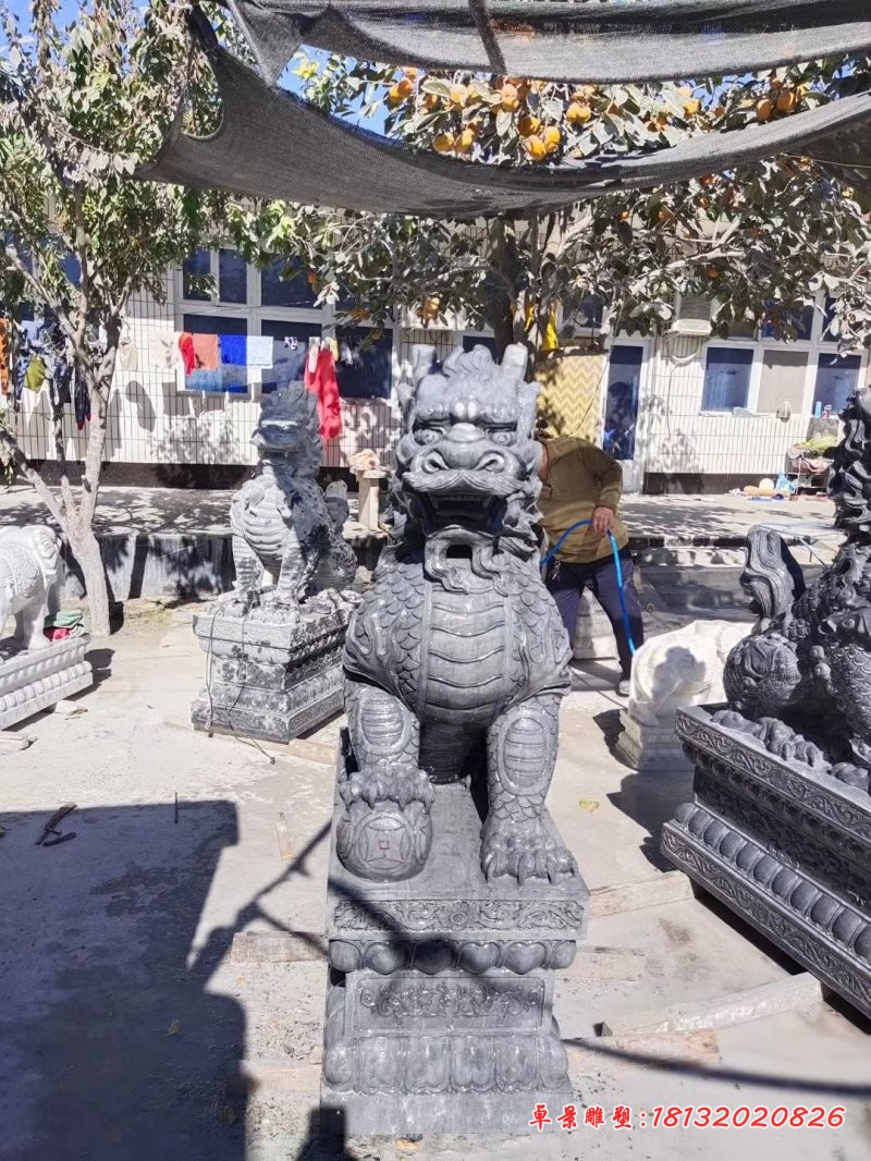 大理石踩球神兽麒麟雕塑