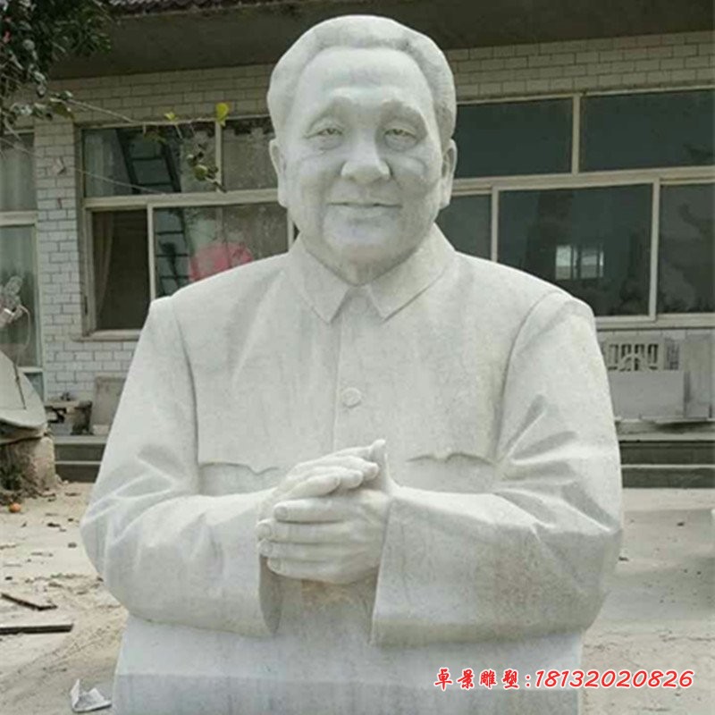 邓小平石雕