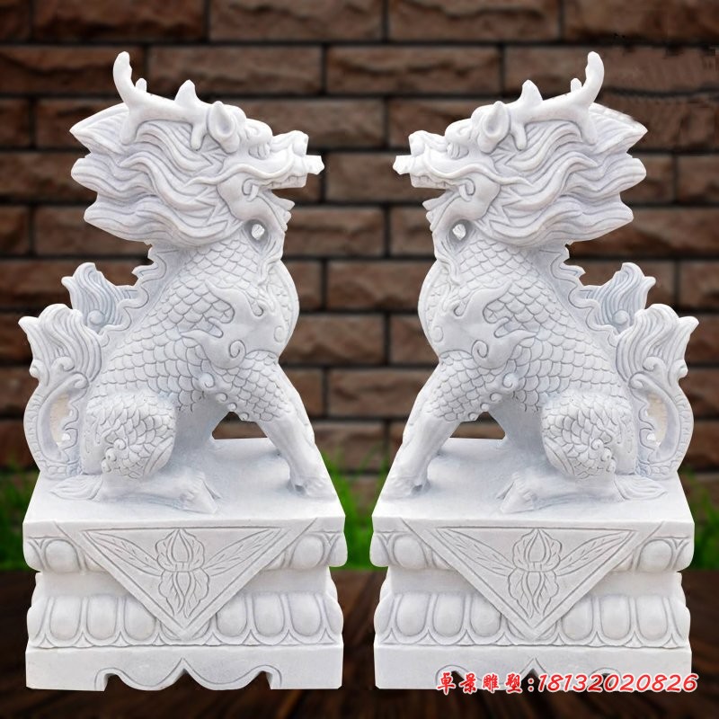 汉白玉麒麟石雕 