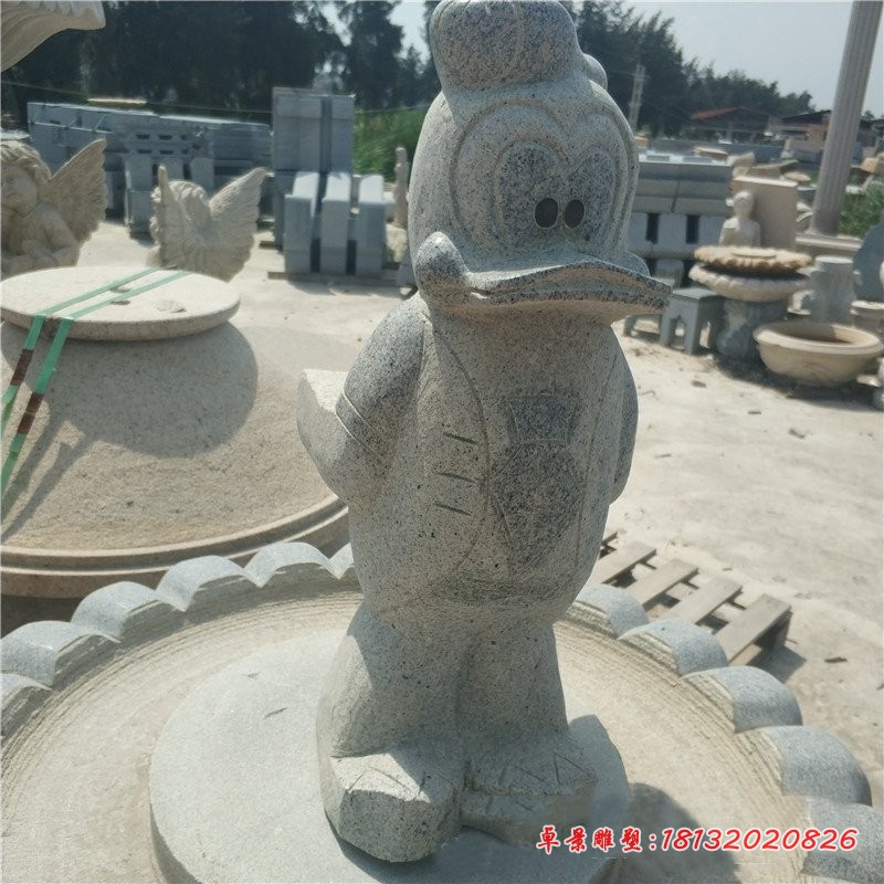 米老鼠和唐老鸭石雕