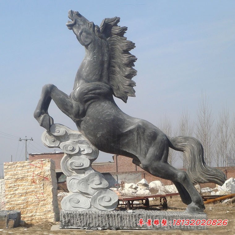石雕奔马 