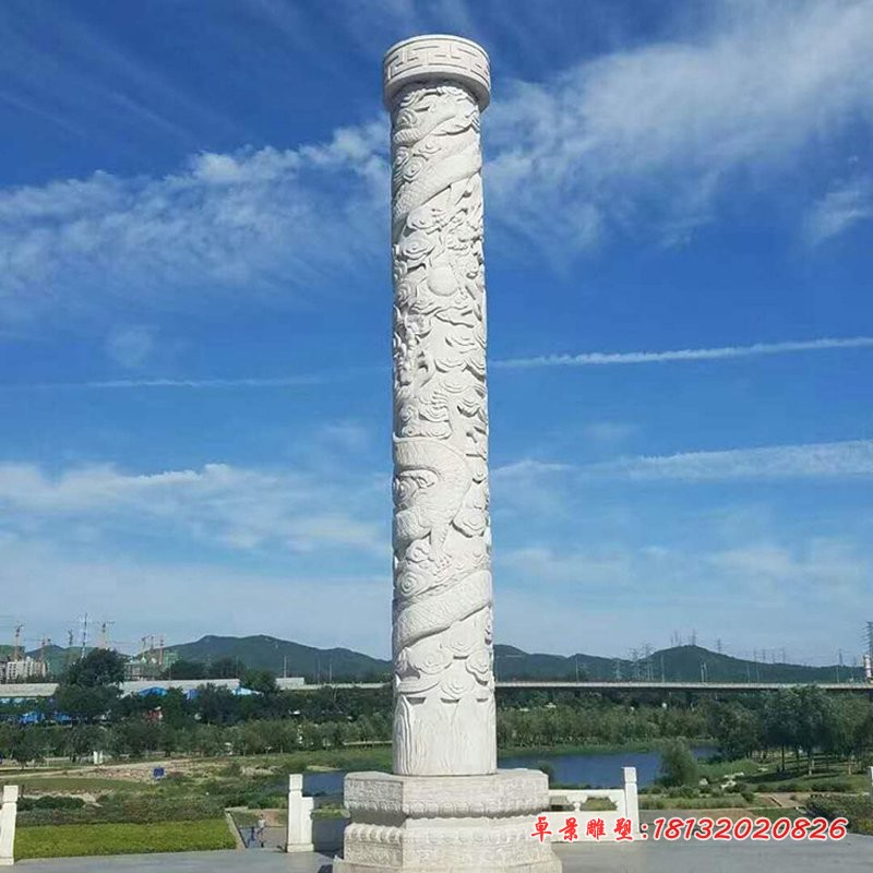 石雕龙柱