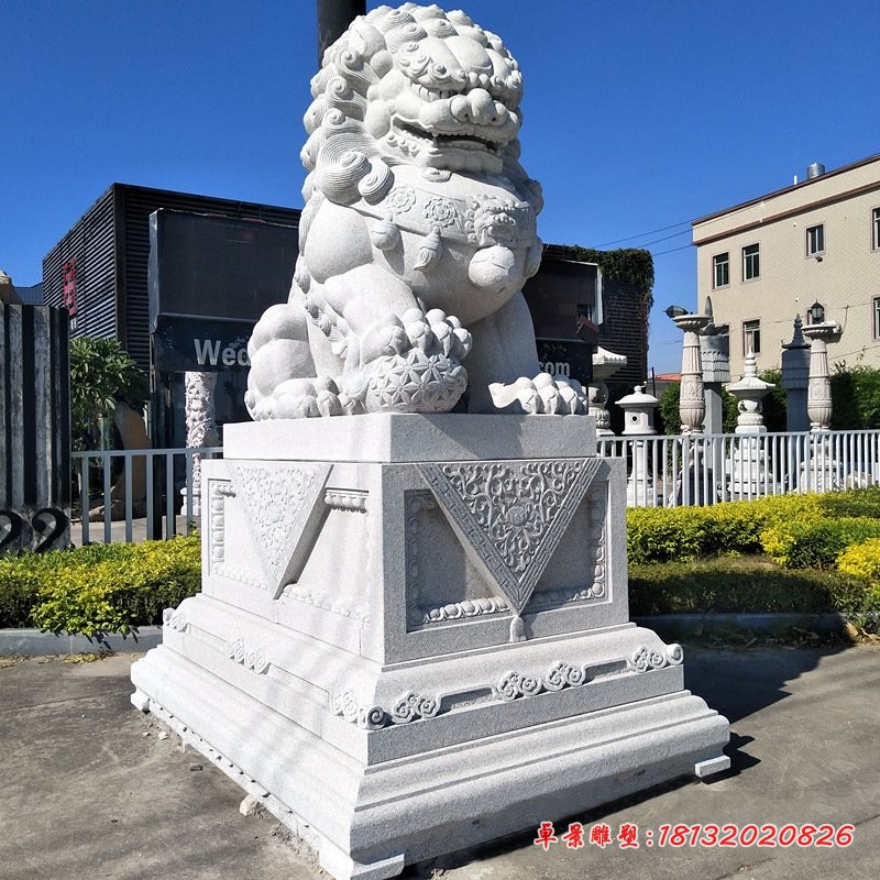 守门瑞兽石雕狮子
