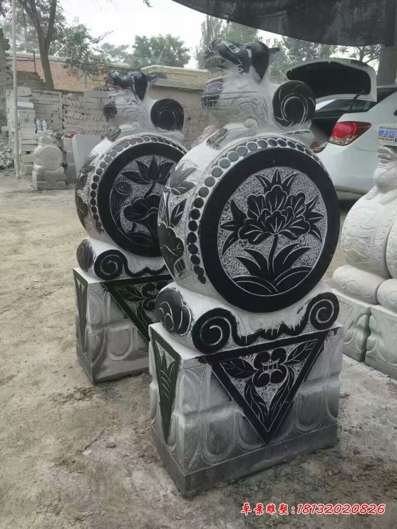 仿古门墩石雕，荷花门墩雕塑 