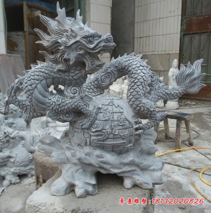 龙行天下石雕，青石龙雕塑