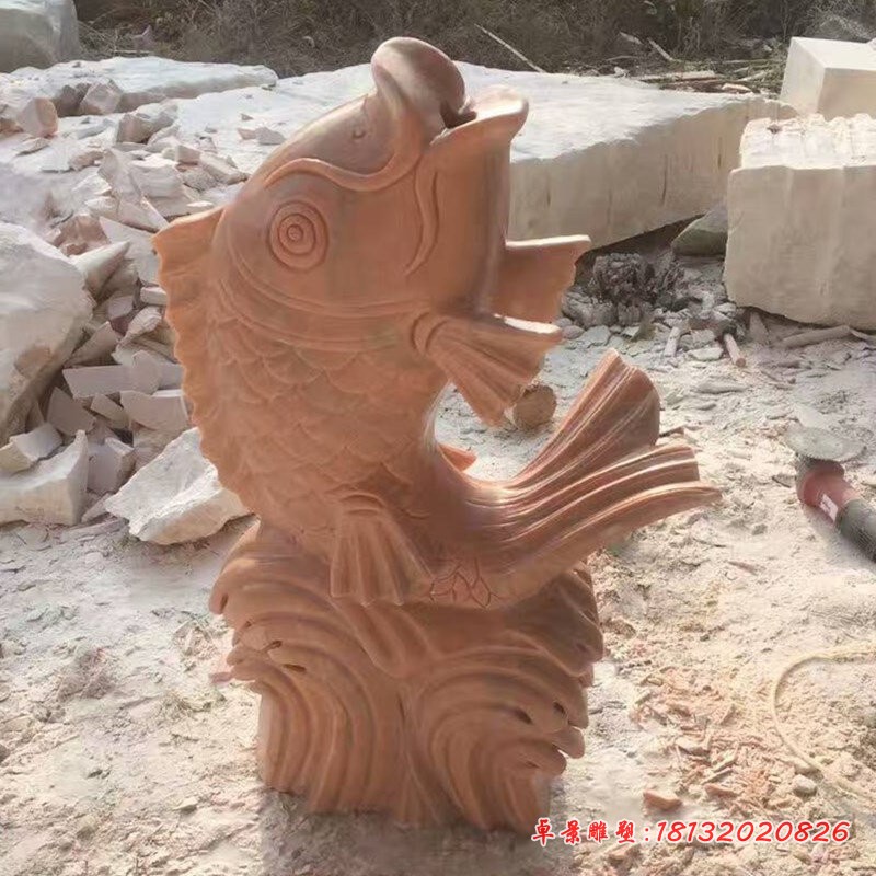 喷泉鱼石雕，晚霞红石雕鱼