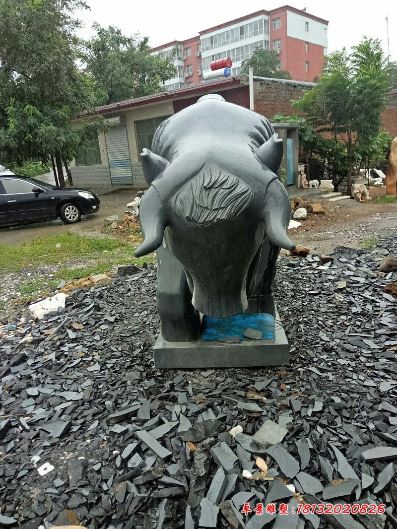 青石牛雕塑，拓荒开荒牛石雕 (4)