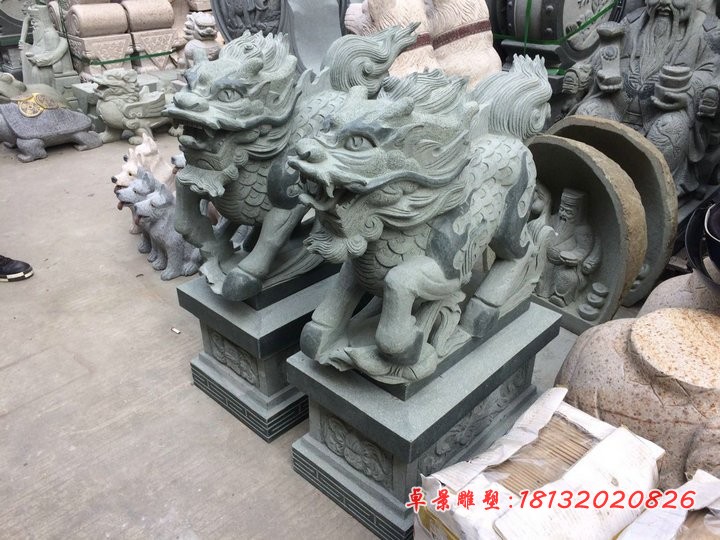 青石麒麟，古代神兽石雕