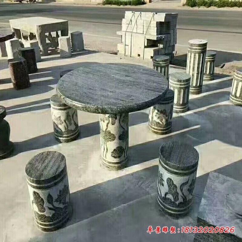 青石桌椅，圆桌圆凳石雕 