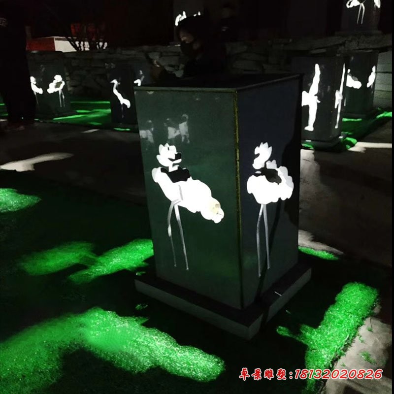 大理石镂空荷花石灯雕塑