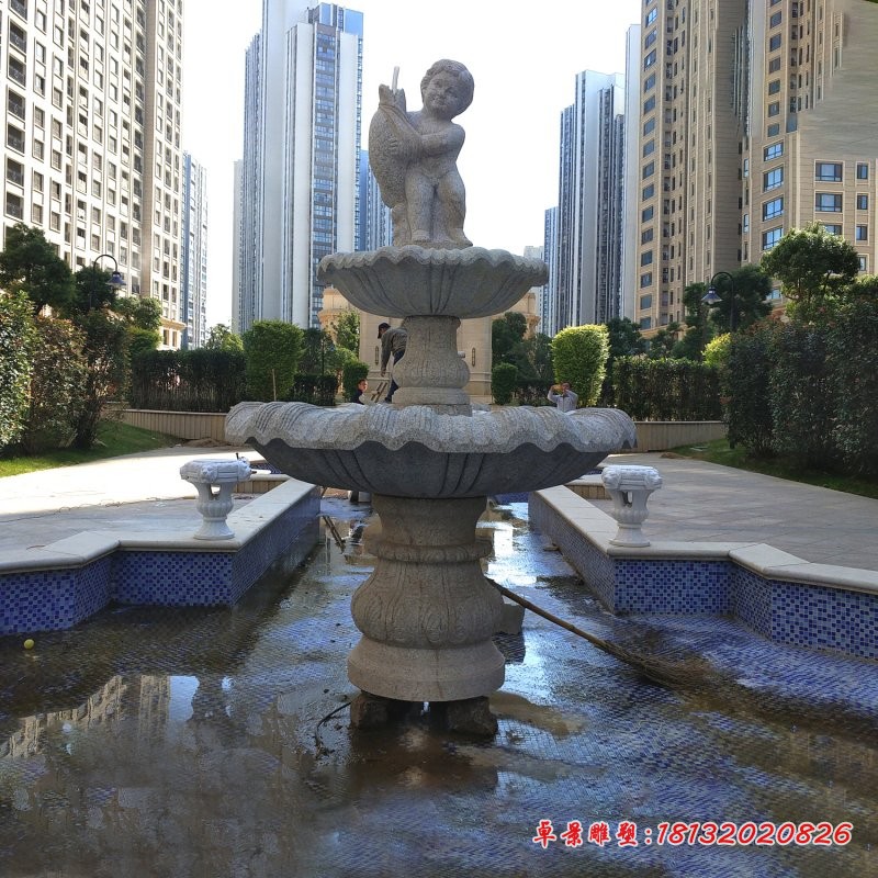 大理石小男孩抱鱼喷泉雕塑