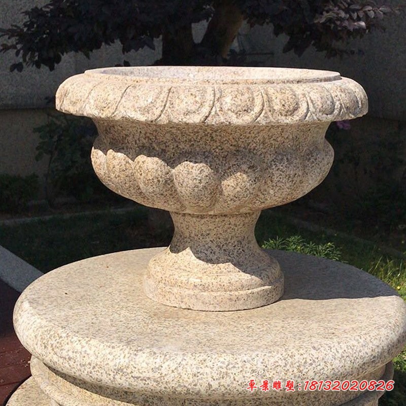 公园黄锈石花盆雕塑