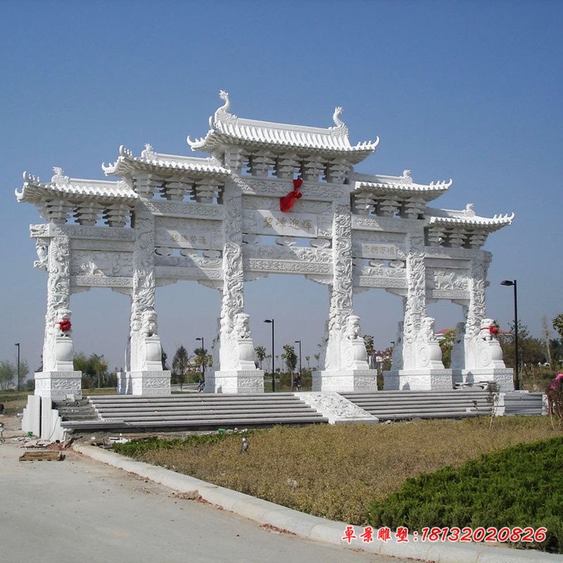 景区五门石牌坊雕塑