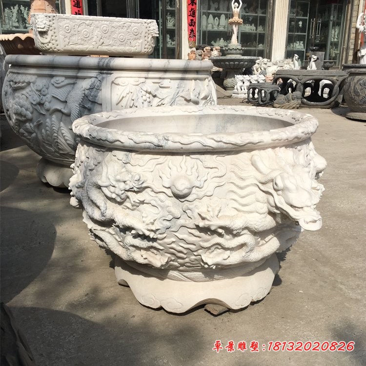 石雕水缸，龙浮雕水缸