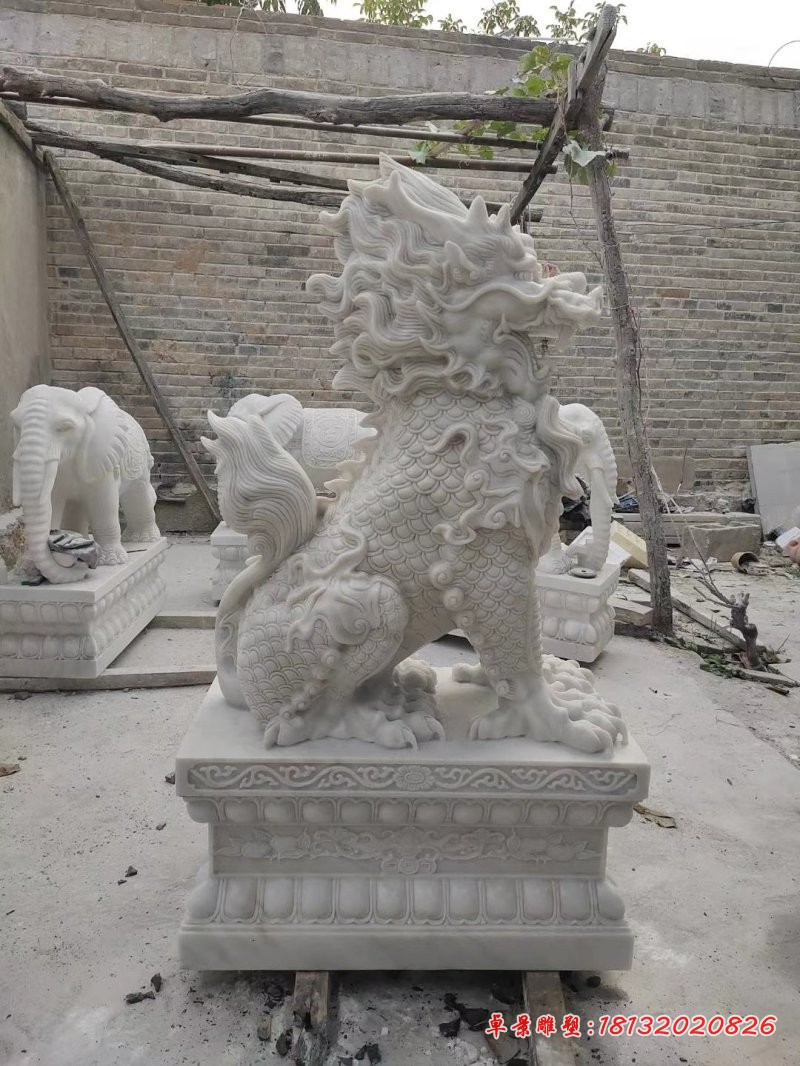 庭院门口汉白玉麒麟雕塑