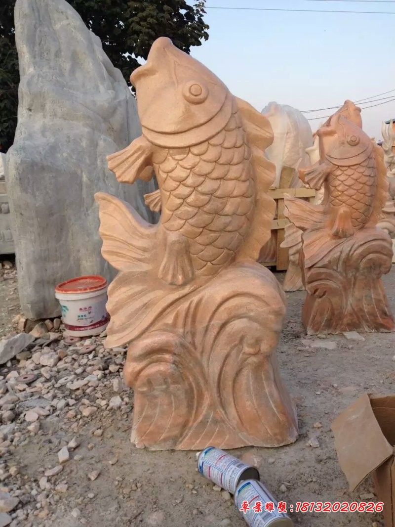 晚霞红动物雕塑，喷泉鱼石雕 