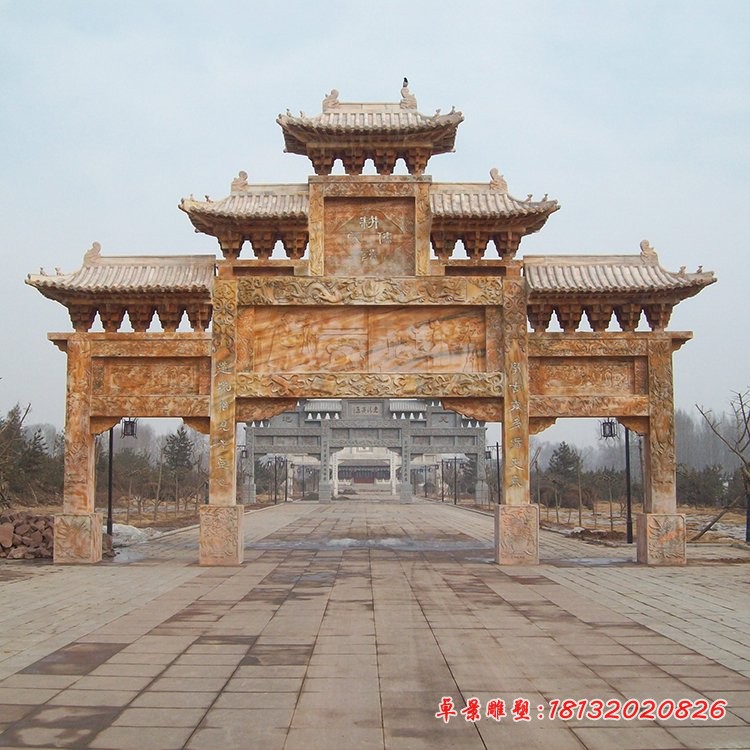 晚霞红三门五楼石牌坊雕塑