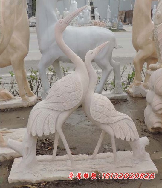 晚霞红仙鹤雕塑，动物石雕