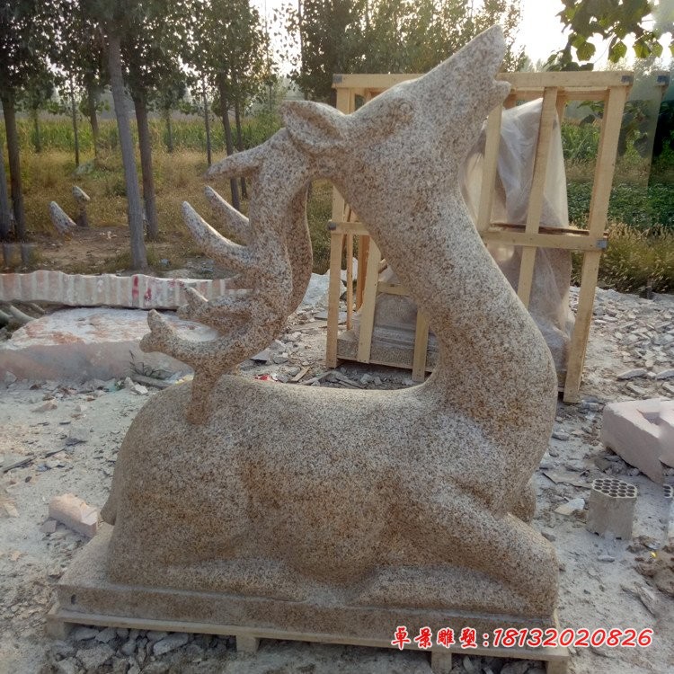 卧着的小鹿石雕，动物石雕