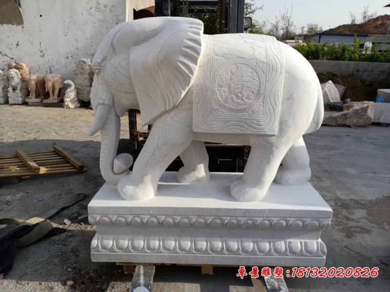 鼻卷元宝招财大象石雕